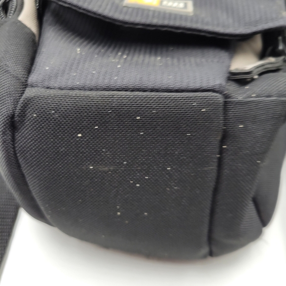 DSLR Camera Bag Case Logic - Picture 4 of 13